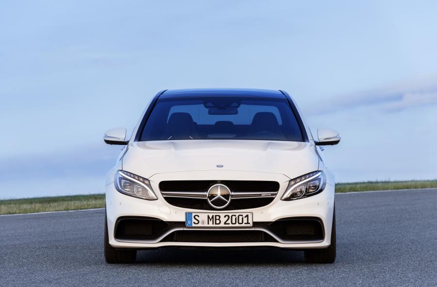  Mercedes-AMG C63 S 2014 года  (фото 4 из 21)